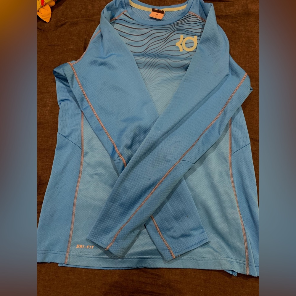 Kevin Durant Nike long sleeve | Medium Dri-Fit | Light blue